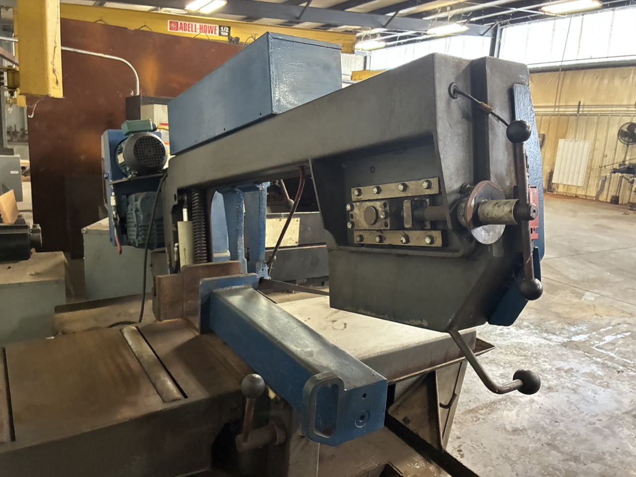 Hyd-Mech S-20 Series 2 Horizontal Band Saw and Ingersoll compressor - Image 4