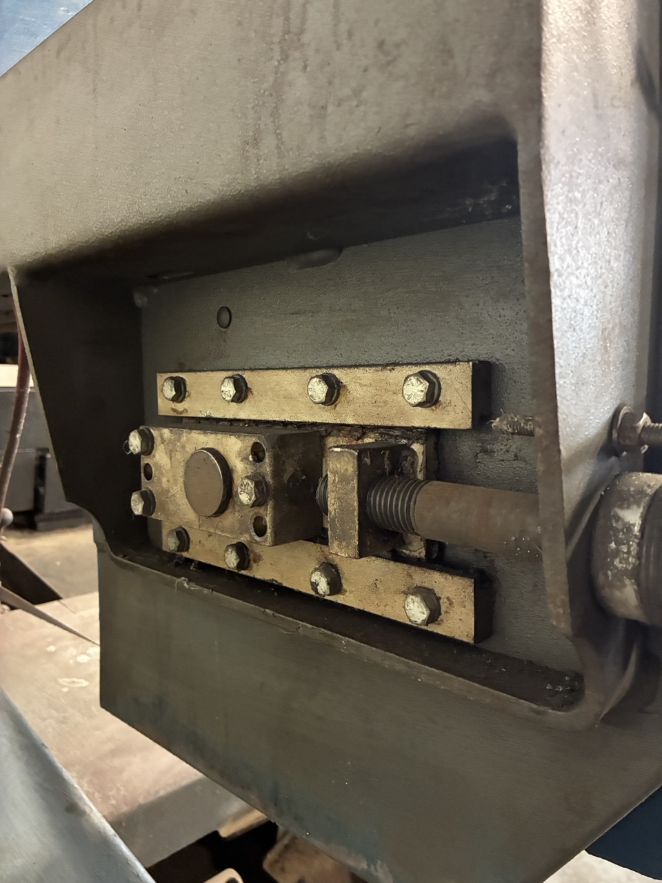Hyd-Mech S-20 Series 2 Horizontal Band Saw and Ingersoll compressor - Image 6