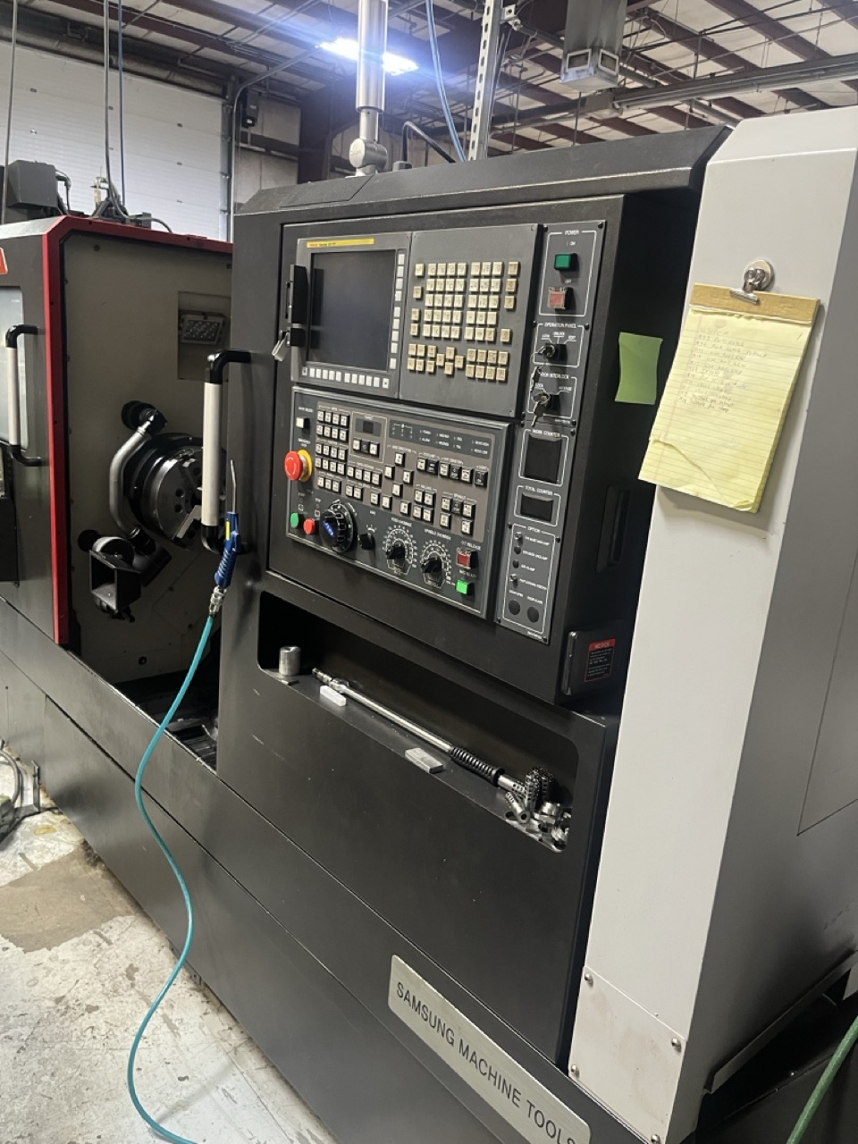 Samsung SL3000M CNC Lathe, 2016 - Live Tooling, Parts Catcher, Tailstock - Image 3