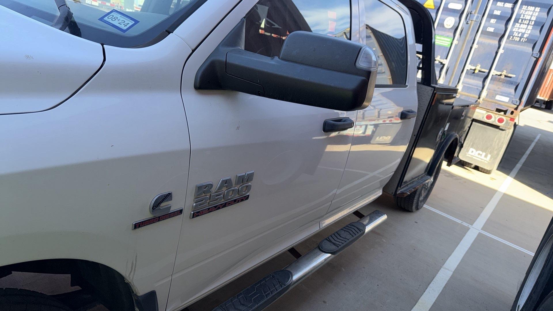 2018 Ram 2500 Crew Cab Utility Truck with Service Body – 4x4 Work Truck, Contractor Bed, Tool Compartments, Heavy-Duty Pickup - Image 13