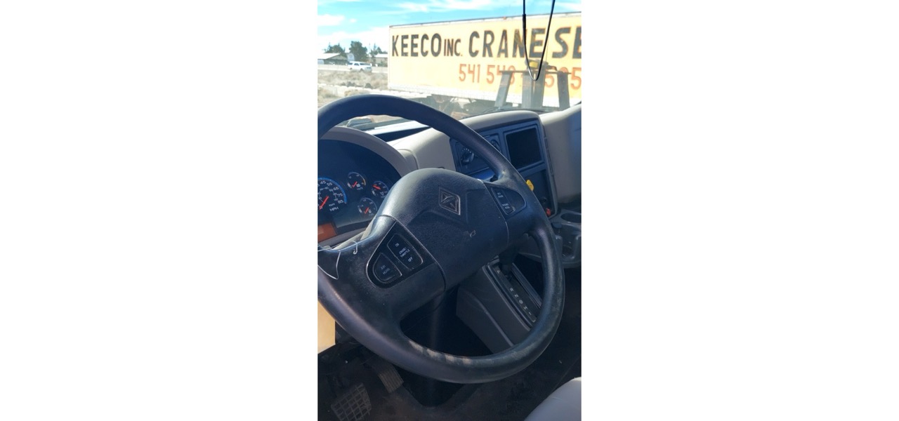 International 4300 SBA Box/Service Truck, 2018 - Image 32