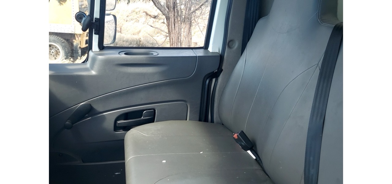 International 4300 SBA Box/Service Truck, 2018 - Image 38