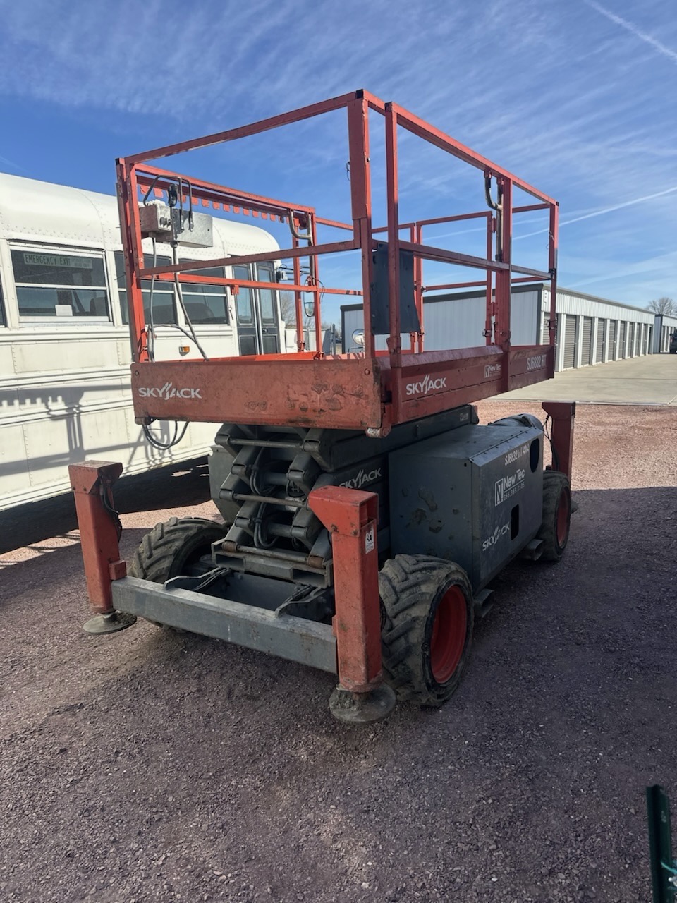 2017 Skyjack SJ6832RT Rough Terrain Scissor Lift – 32’ Platform Height, 68” Wide, Outriggers, Kubota Dual Fuel Engine - Image 2