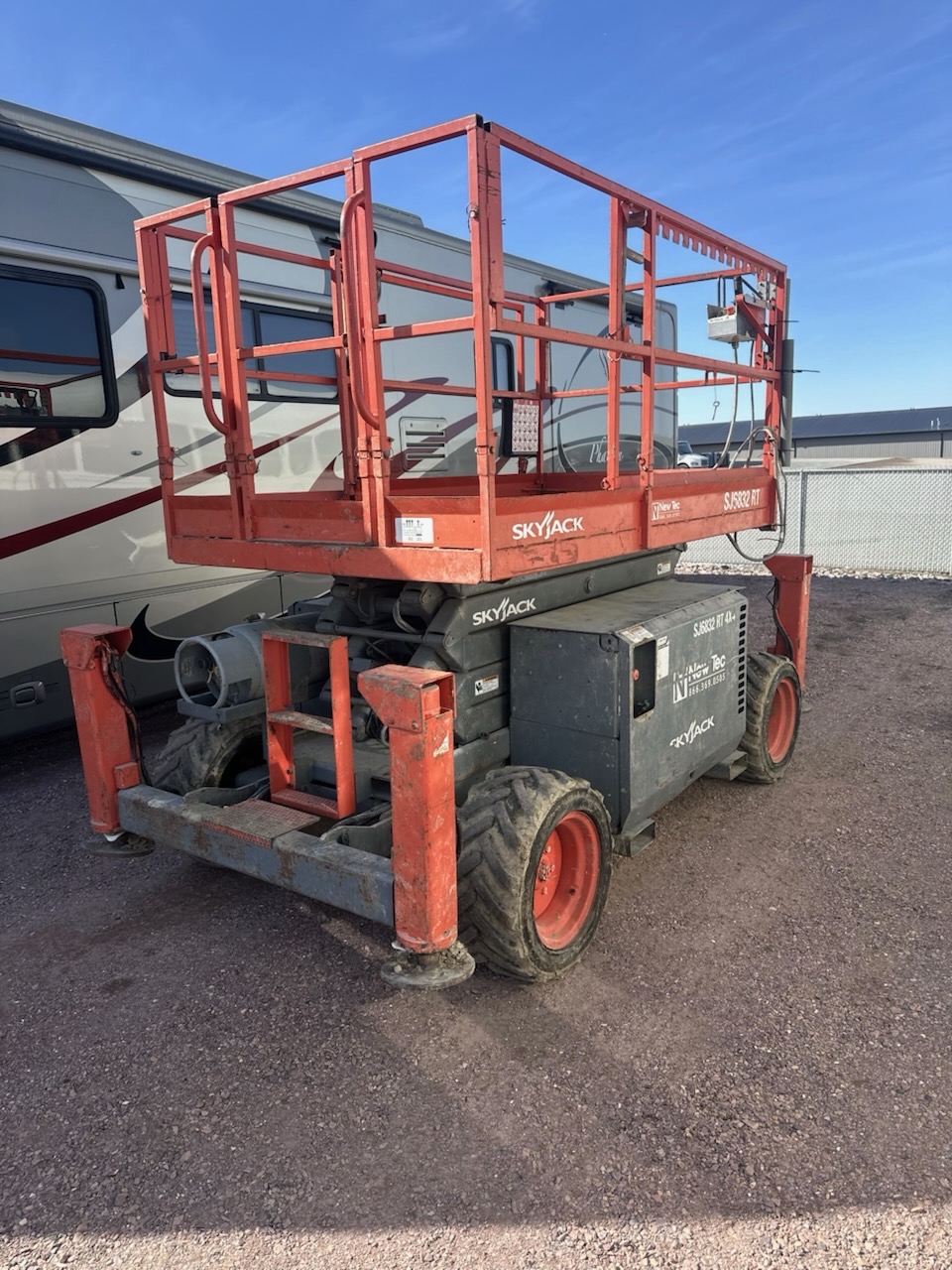 2017 Skyjack SJ6832RT Rough Terrain Scissor Lift – 32’ Platform Height, 68” Wide, Outriggers, Kubota Dual Fuel Engine - Image 4