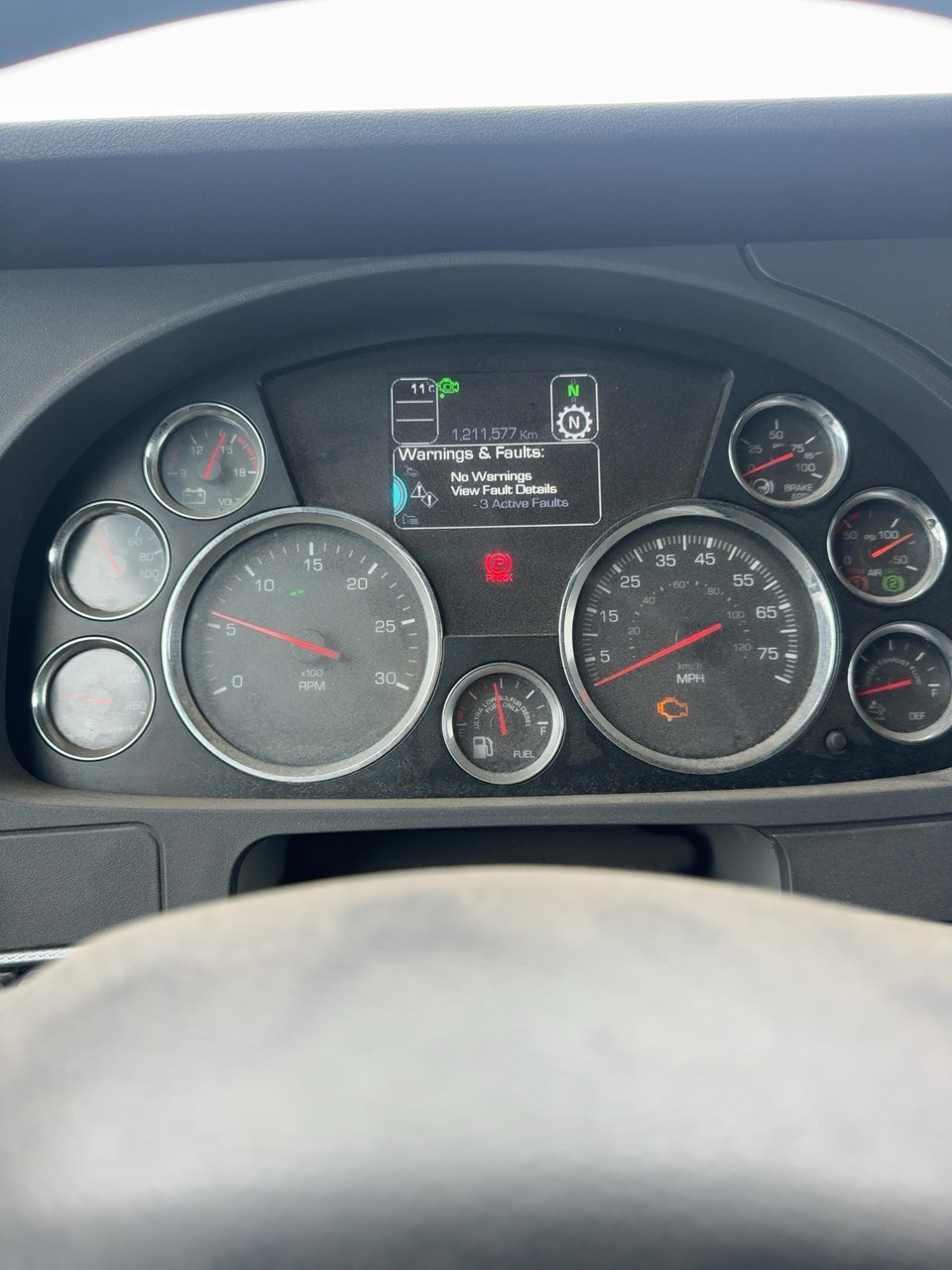 2020 Kenworth T680 76" Sleeper – PACCAR MX-13 455HP – Eaton 12-Speed Auto – Double Bunk - Image 26