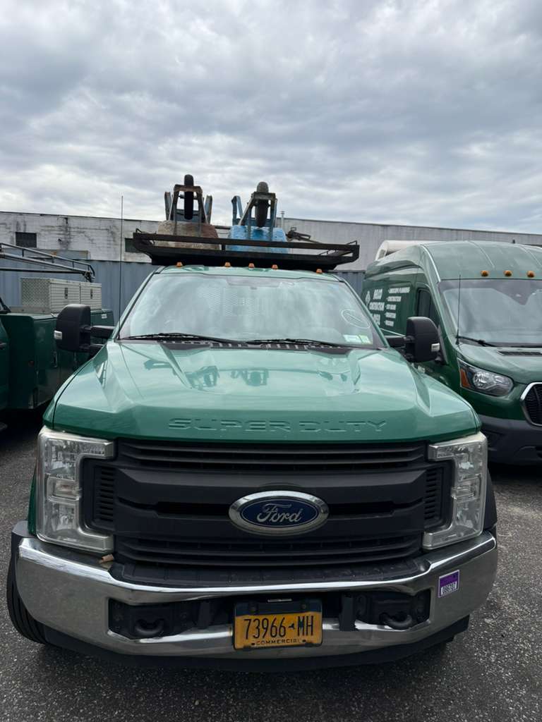 Ford F-450 Utility Truck, 2017 - 6.7L Power Stroke Diesel, Service Body, Dual Rear Wheel, Crew Cab,
