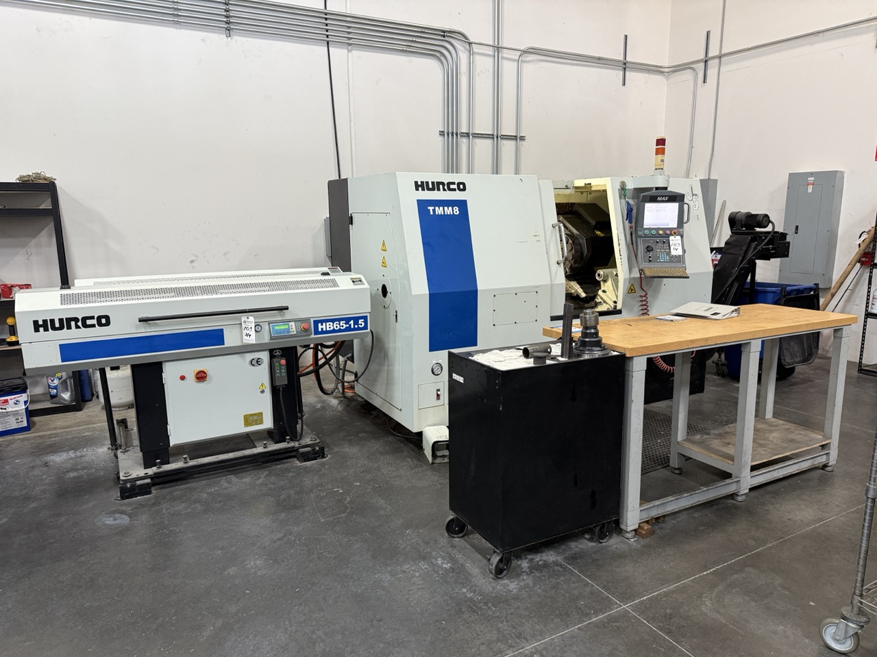 Hurco TMM8 Live Tool CNC Lathe, 2009 - Bar Feed, Tooling Included