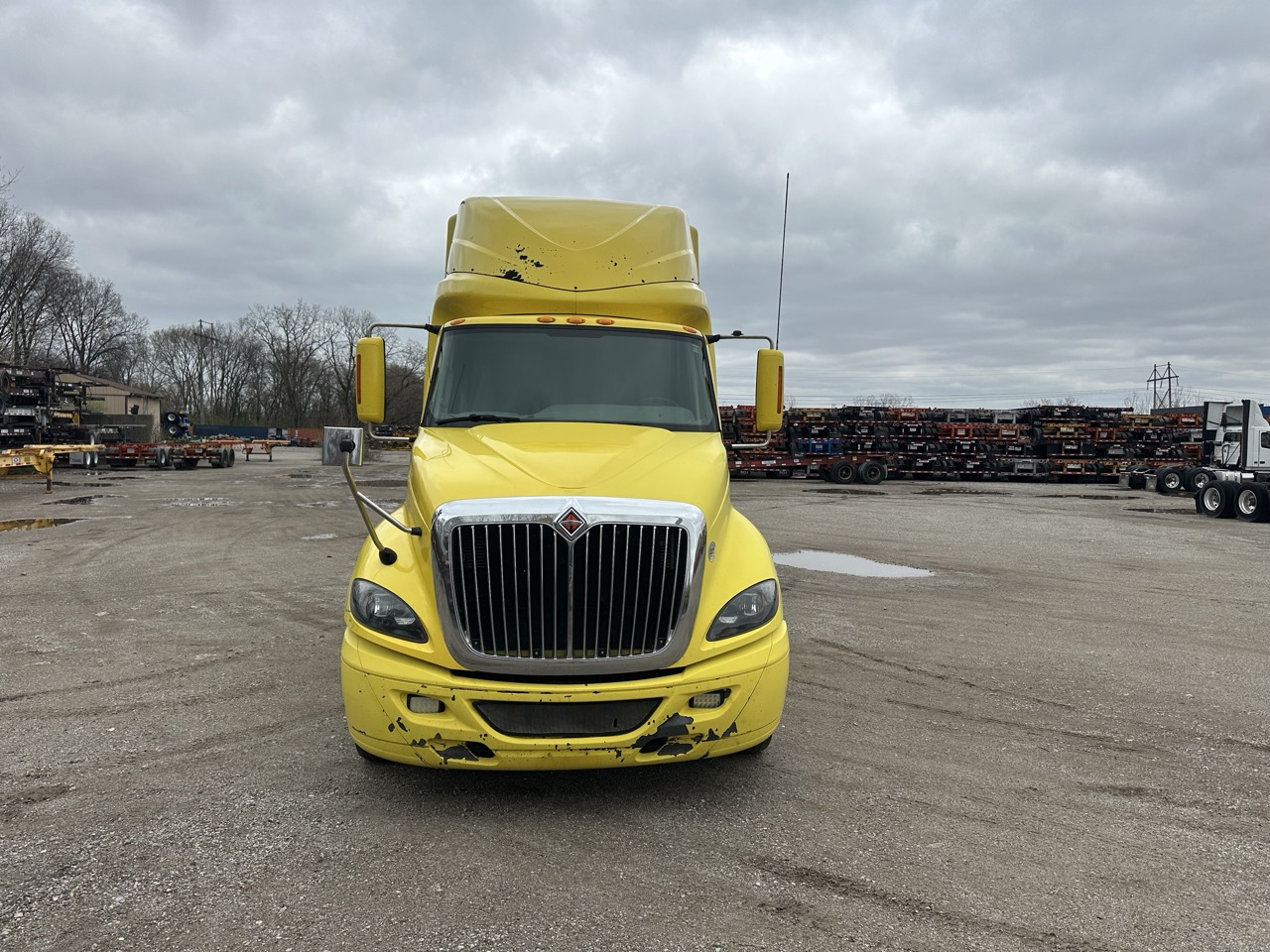 International LF687 Sleeper Truck, 2016 - 1.1 Million Miles - Cummins ISX - Tandem Axle Highway Tractor