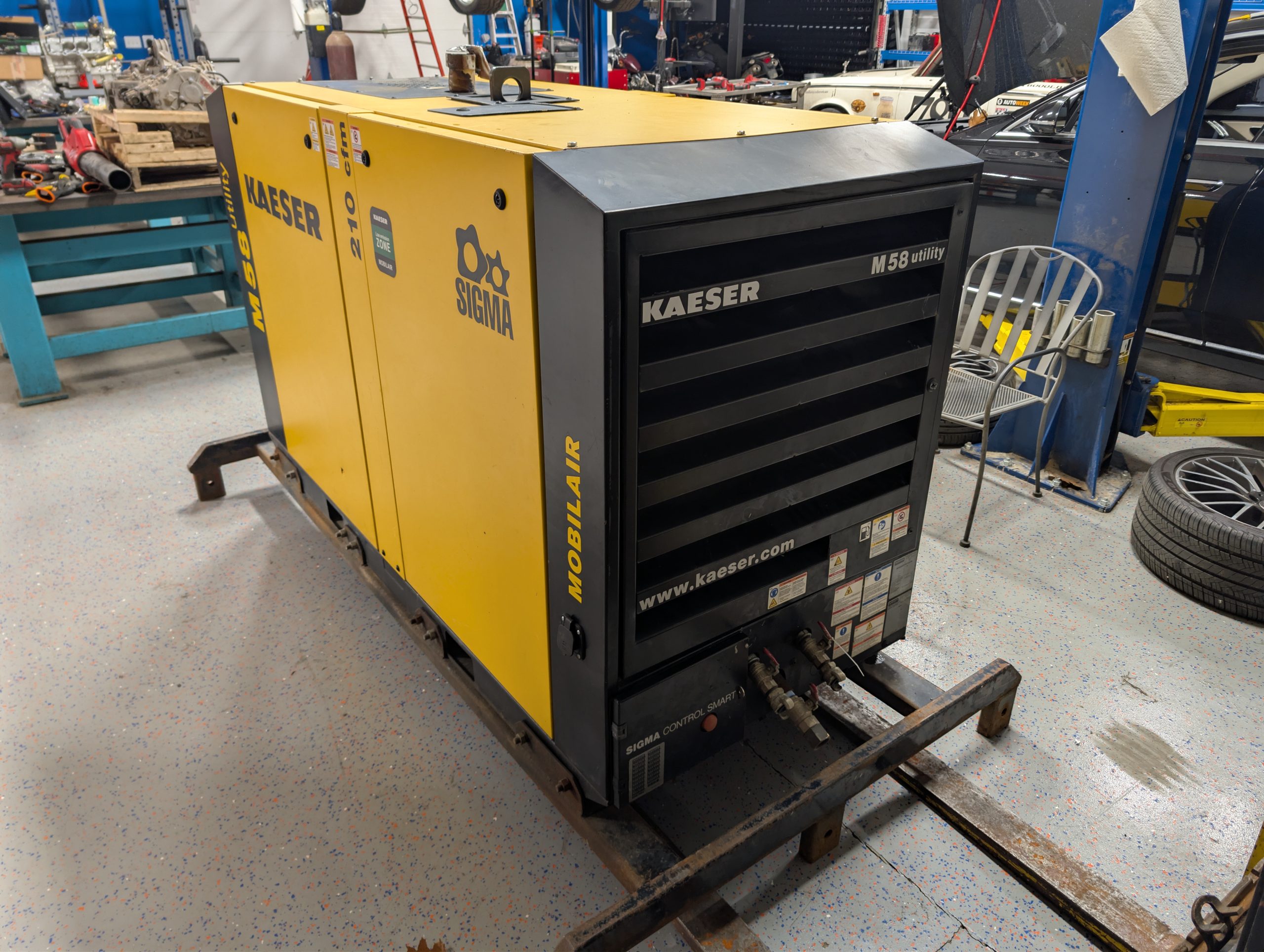Kaeser M58 Mobile Screw Air Compressor, 2021 - 210 CFM Diesel, 50 HP - Image 2