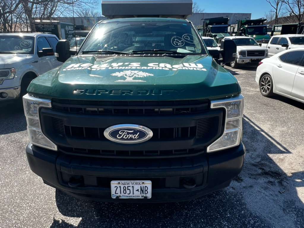 Ford F-250 Super Duty Pickup Truck, 2022 - 4x4, Crew Cab, Heavy-Duty Work Truck - Image 2