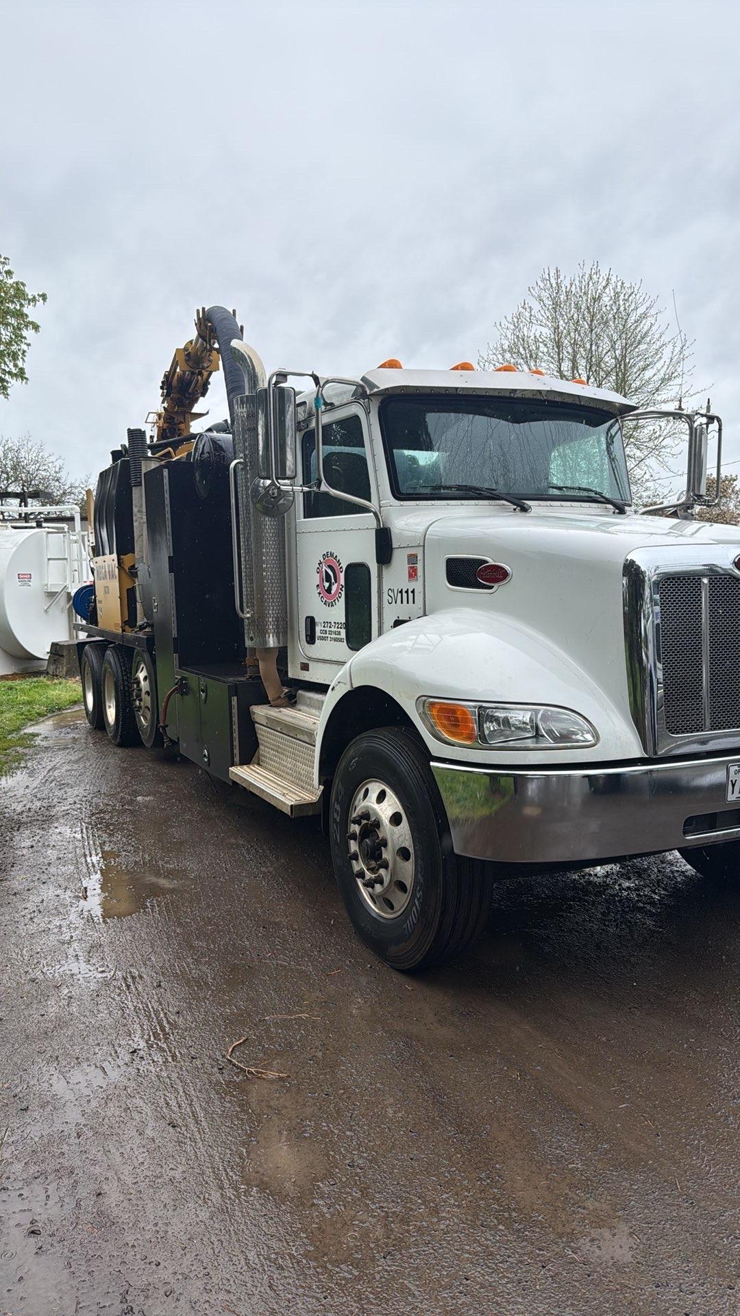 McLaughlin VXT8 Vacuum Excavator Truck, 2021 - 8 Yard Hydro Excavator - 3,500 CFM PTO Vacuum Truck - Utility & Potholing Unit - Image 2