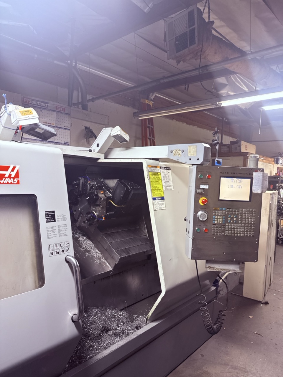 Haas SL-30 CNC Lathe, 2006 - Bar Feeder, Live Tooling - Image 2