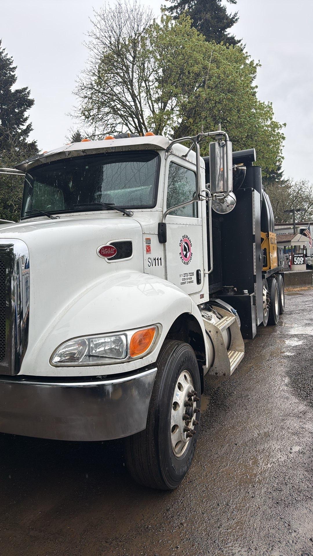McLaughlin VXT8 Vacuum Excavator Truck, 2021 - 8 Yard Hydro Excavator - 3,500 CFM PTO Vacuum Truck - Utility & Potholing Unit - Image 3