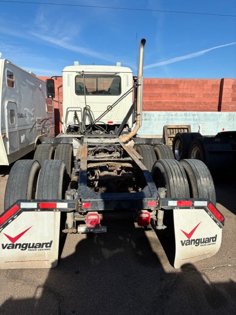 Mack Pinnacle 64T Day Cab Semi Truck, 2019 – Mack MP8, mDRIVE Automatic, Air Ride, Tandem Axle Heavy-Duty Tractor - Image 3