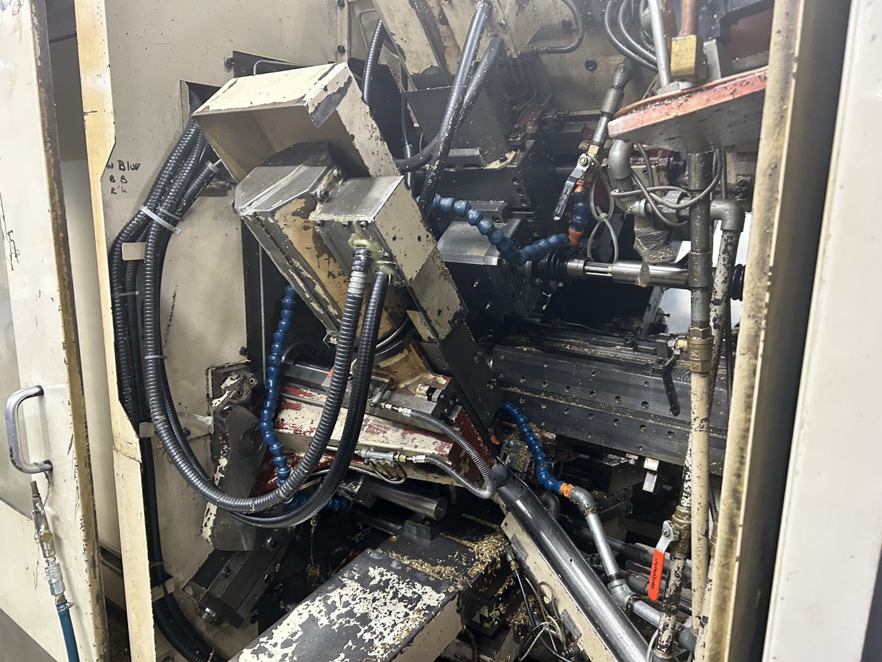 Mitsubishi M-T35E CNC Multi-Spindle Automatic Lathe, 1995 - Chip Conveyor, Bar Feeder - Image 4