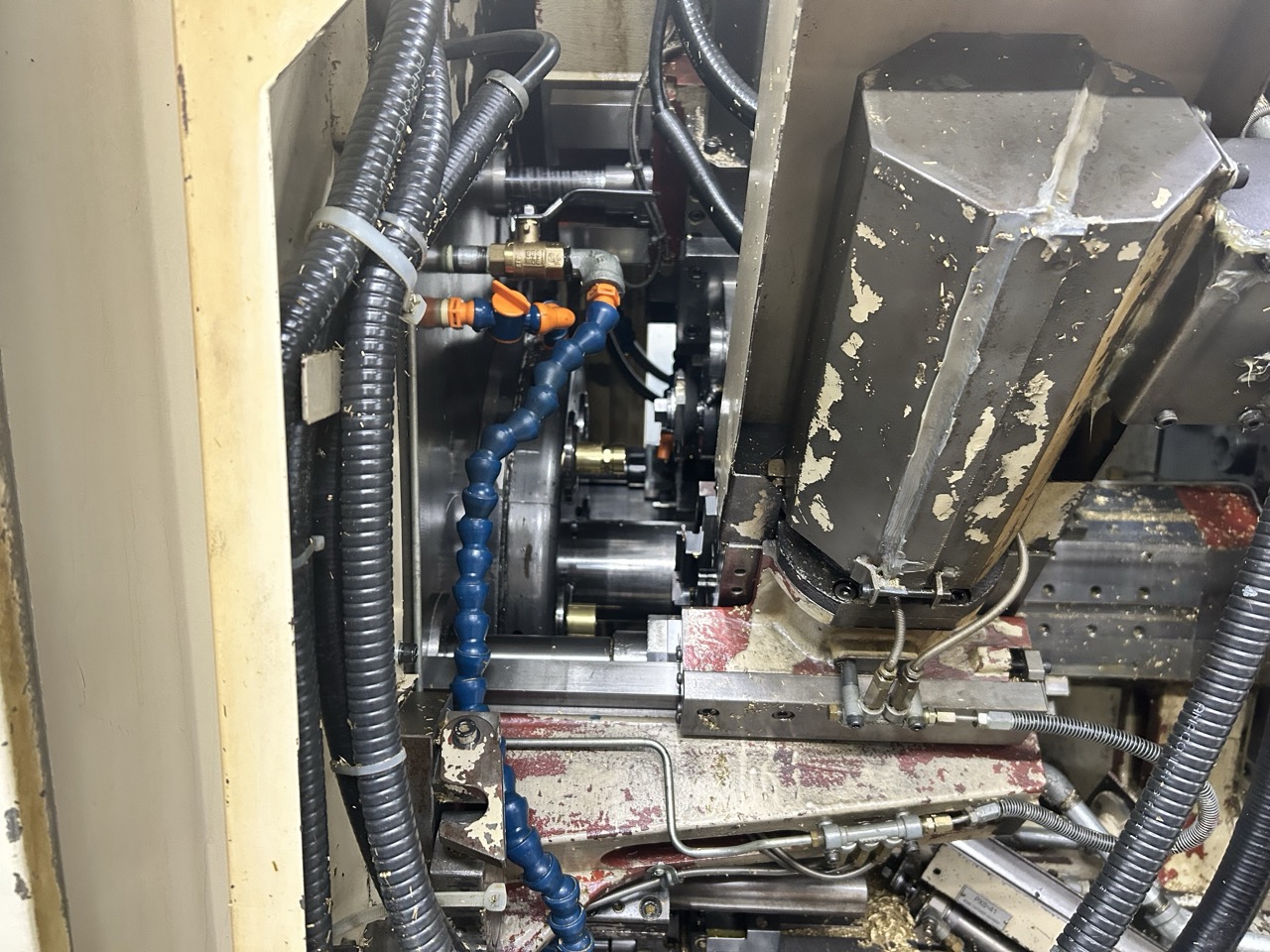 Mitsubishi M-T35E CNC Multi-Spindle Automatic Lathe, 1995 - Chip Conveyor, Bar Feeder - Image 7