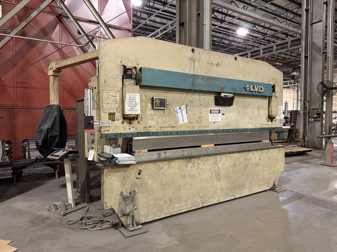 150 Ton x 13’ LVD 150 JS 13, Hydraulic CNC Press Brake - Image 2