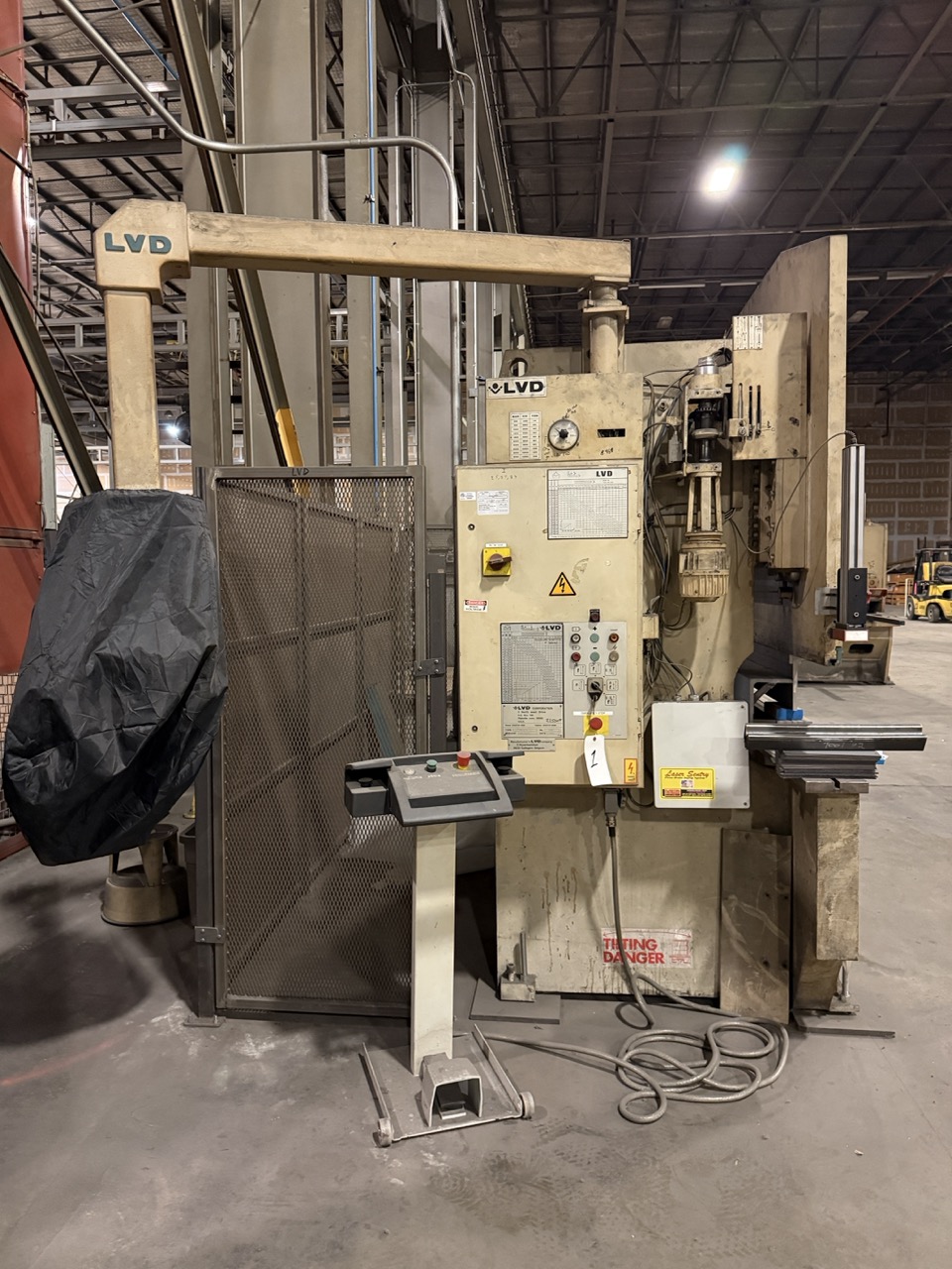 150 Ton x 13’ LVD 150 JS 13, Hydraulic CNC Press Brake - Image 4