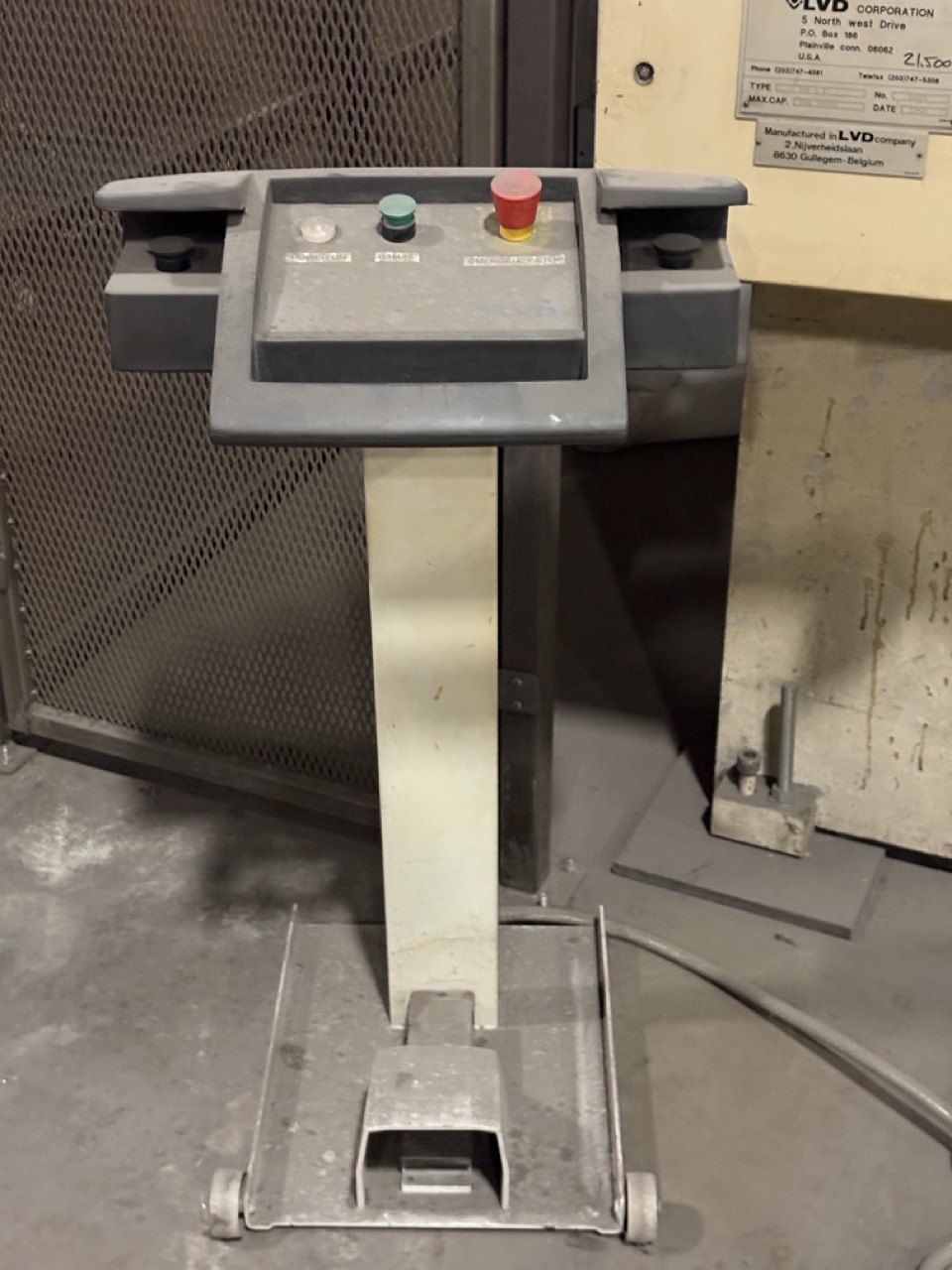 150 Ton x 13’ LVD 150 JS 13, Hydraulic CNC Press Brake - Image 12