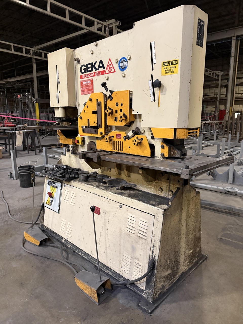 100 Ton Geka Hydracrop 100/A Hydraulic Ironworker- Variable Tooling Included - Image 3