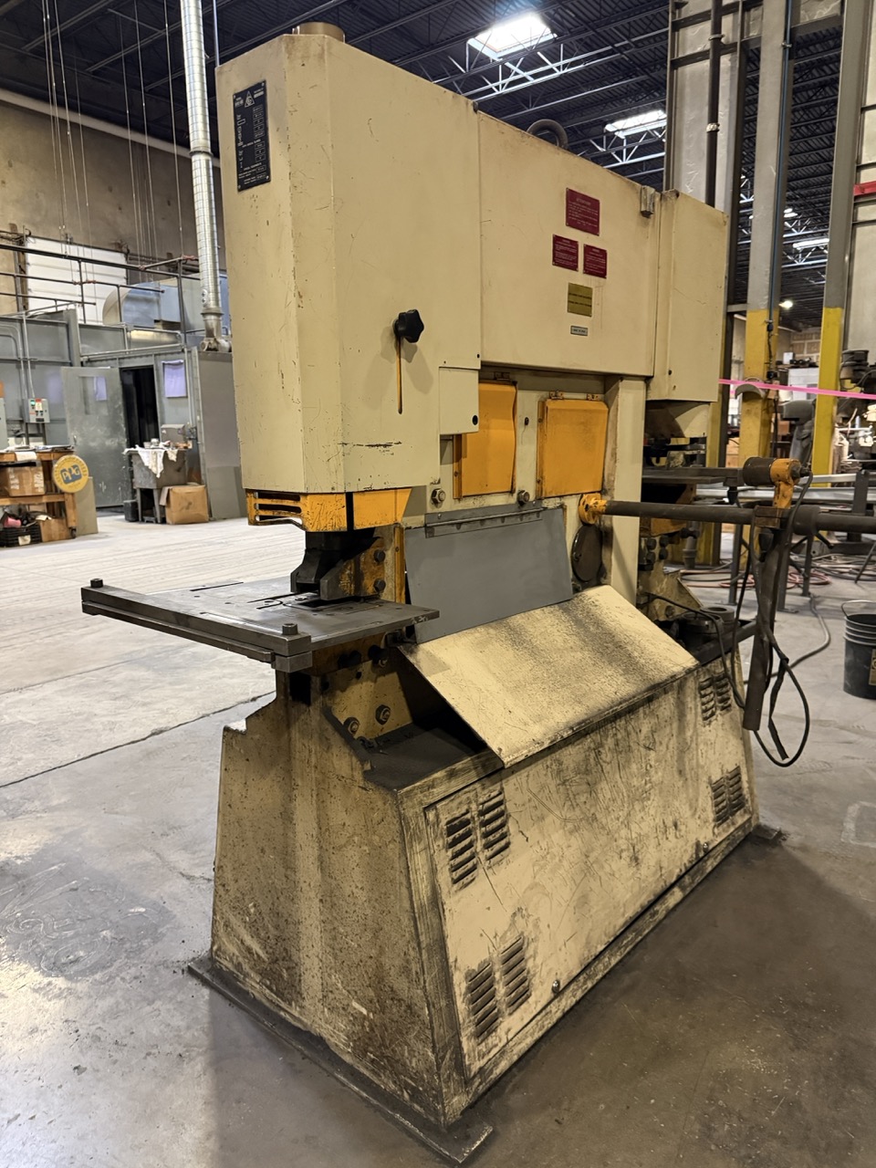 100 Ton Geka Hydracrop 100/A Hydraulic Ironworker- Variable Tooling Included - Image 5