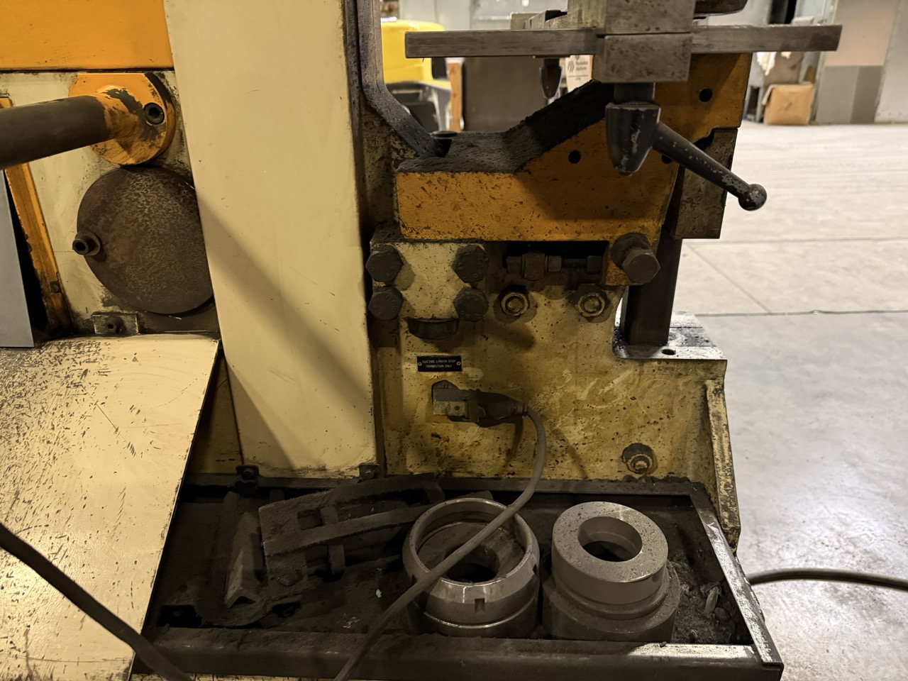 100 Ton Geka Hydracrop 100/A Hydraulic Ironworker- Variable Tooling Included - Image 18