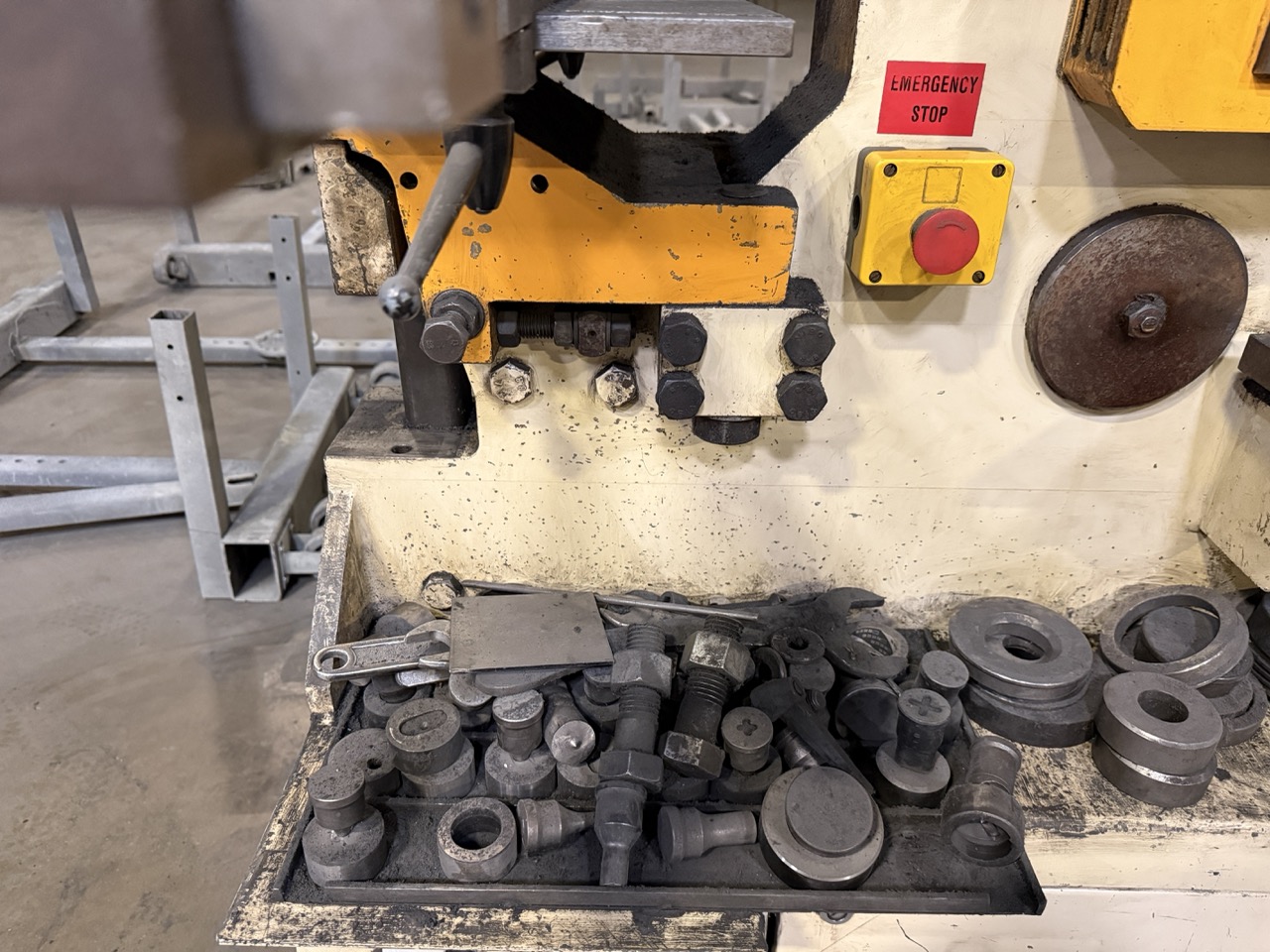 100 Ton Geka Hydracrop 100/A Hydraulic Ironworker- Variable Tooling Included - Image 20