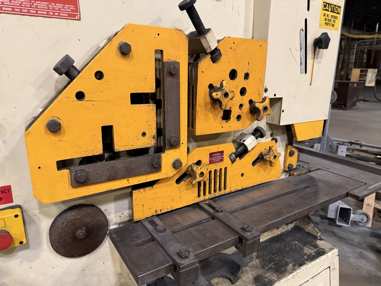 100 Ton Geka Hydracrop 100/A Hydraulic Ironworker- Variable Tooling Included - Image 21