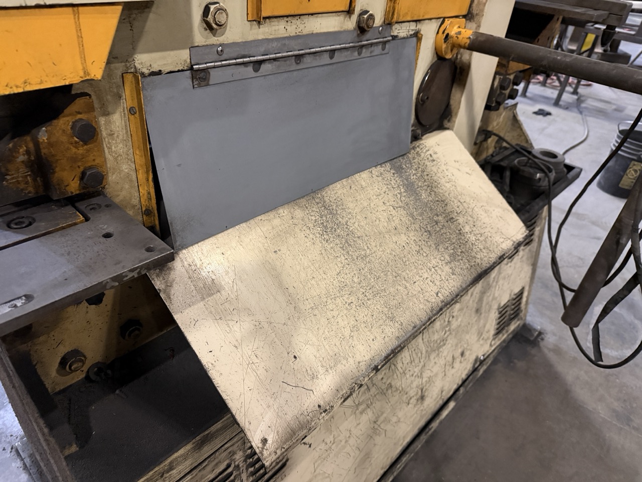100 Ton Geka Hydracrop 100/A Hydraulic Ironworker- Variable Tooling Included - Image 27