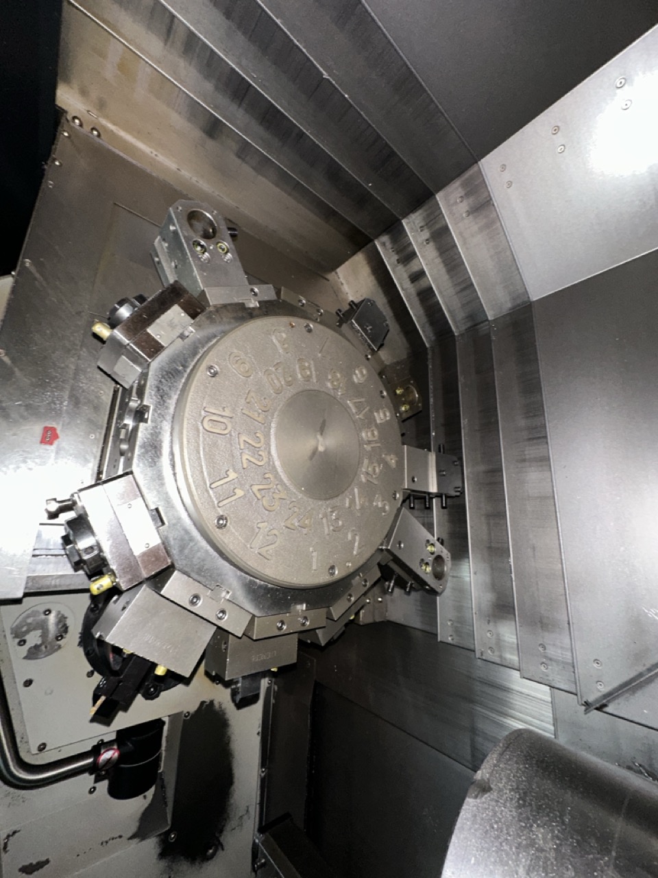 Doosan Puma TT-1800SY Multi-Axis CNC Lathe, 2014 - Parts Catcher, Tool Pre-setter - Image 22
