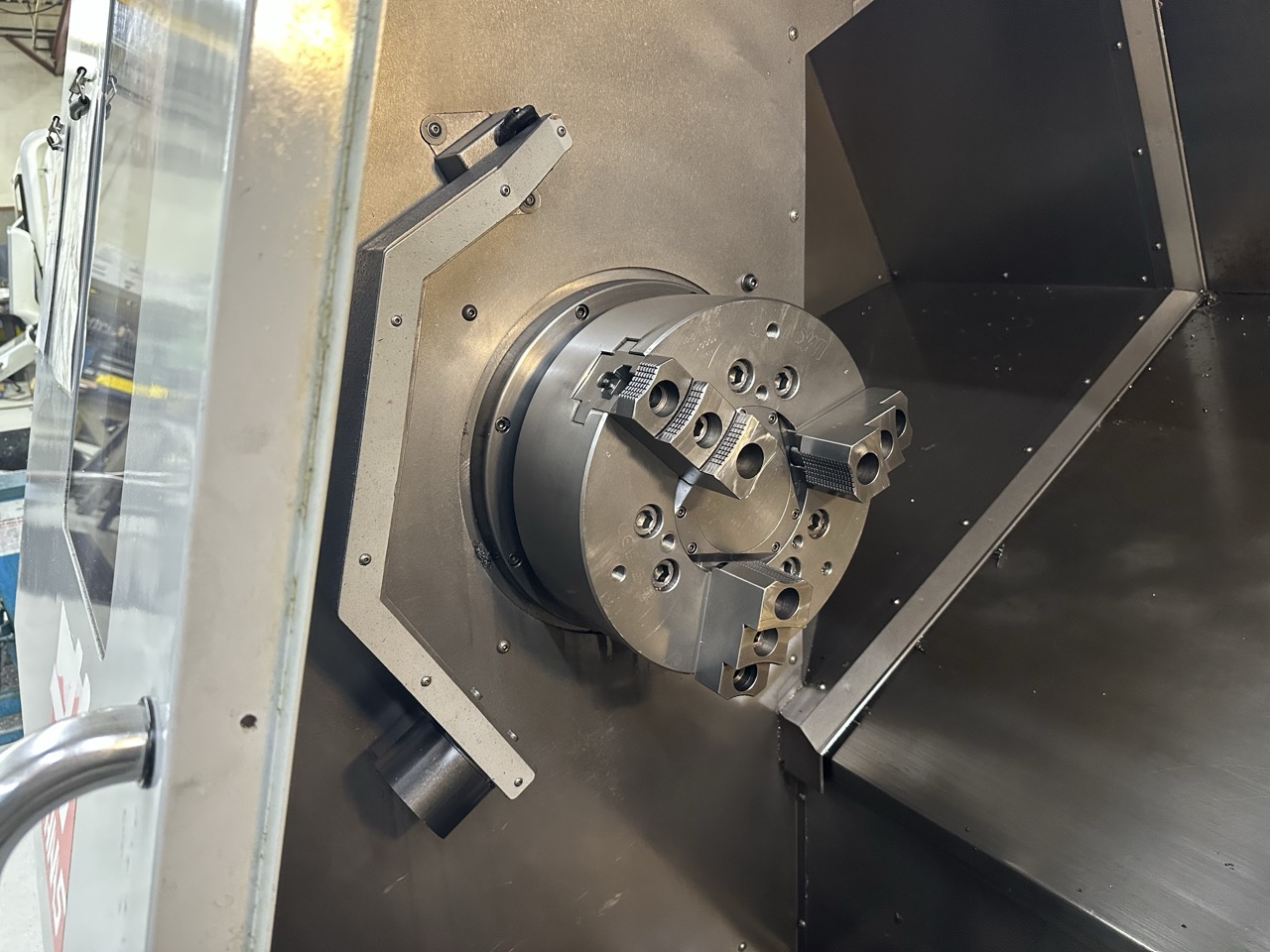 Haas SL-40 CNC Lathe, 2011 - Tailstock, Toolsetter, 15" Chuck - Image 6