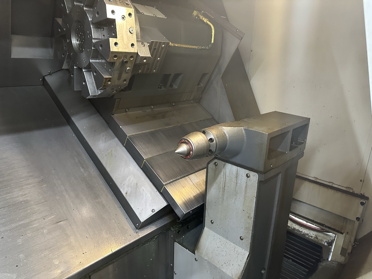 Haas SL-40 CNC Lathe, 2011 - Tailstock, Toolsetter, 15" Chuck - Image 7