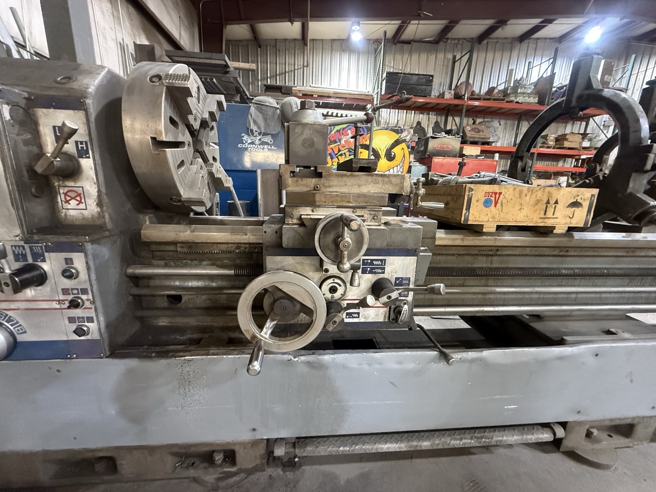 23" x 118" TUDA Tudormax Engine Lathe - with Tooling