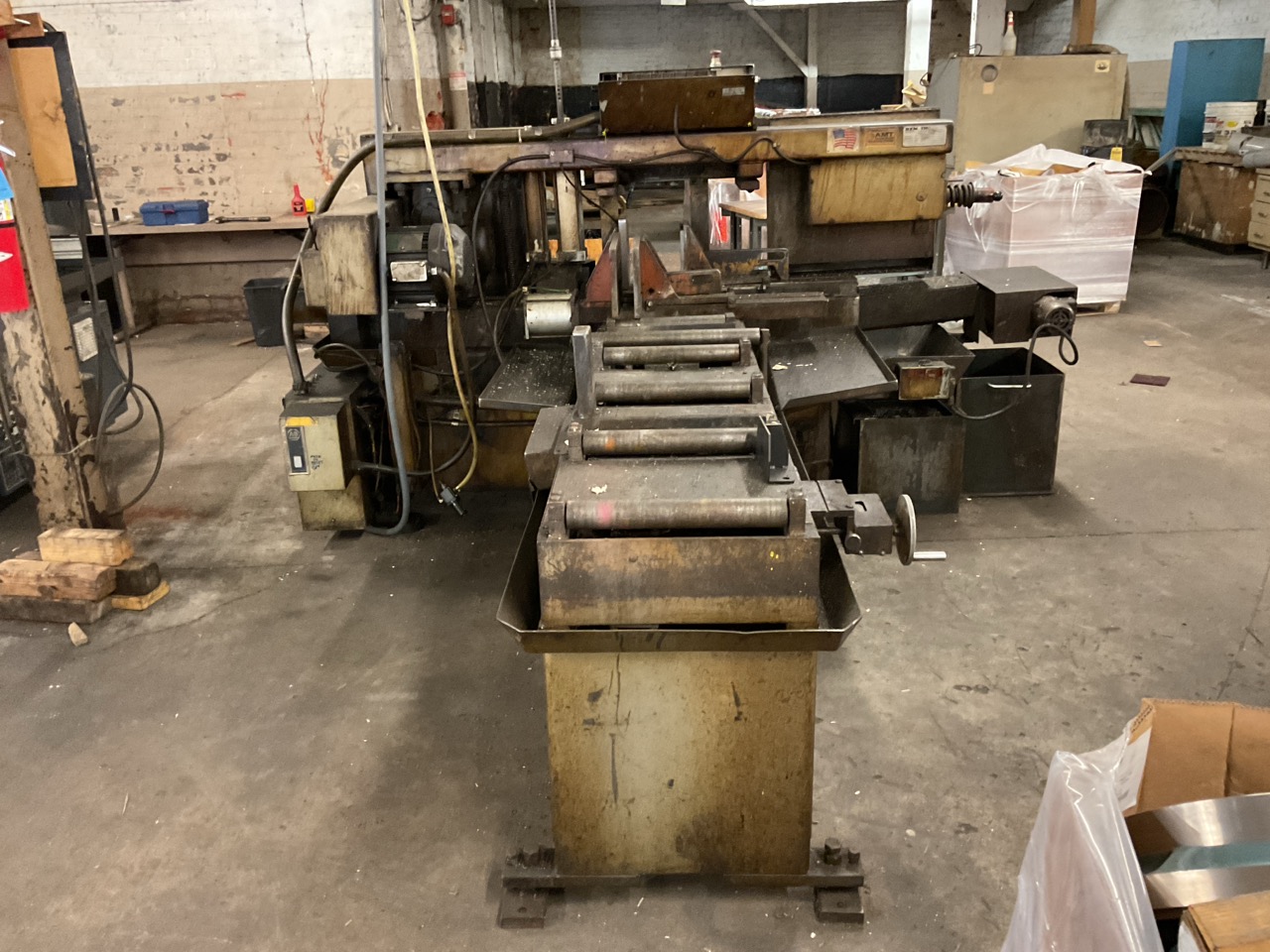 HEM H101A Automatic Horizontal Band Saw 12.75″ X 12.75″ - Image 5