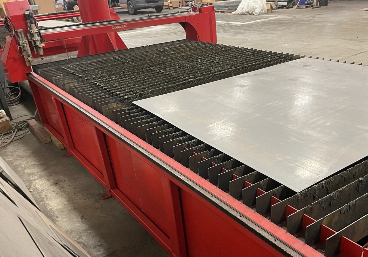 5' x 10' DynaTorch XLS Plasma Cutting Table, 2015 - 65 Amp Hypertherm Powermax 65 - Image 6