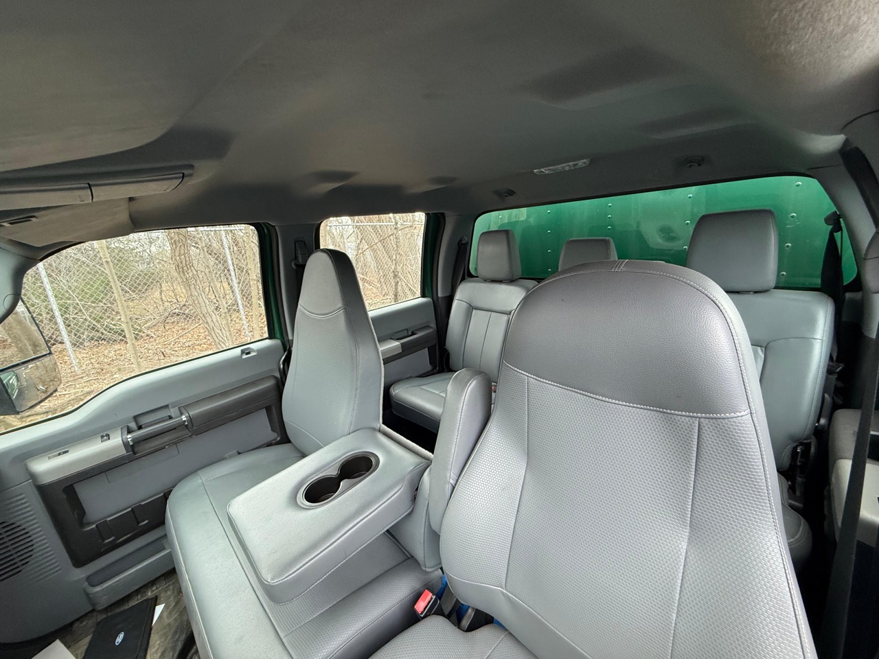Ford F-750 Box Truck, 2016 - 6.7L Power Stroke Diesel, Air Brakes - Image 11