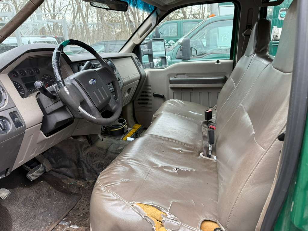 Ford F-550 Flatbed Truck, 2008 - 6.4L Power Stroke Diesel, DRW, Automatic, 11' Bed - Image 16