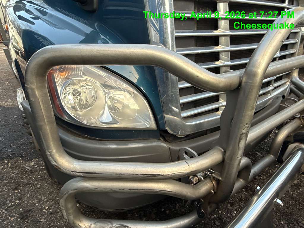 Freightliner Cascadia Day Cab, 2019 - Detroit DD15 - Tandem Axle Class 8 Highway Tractor - Image 7