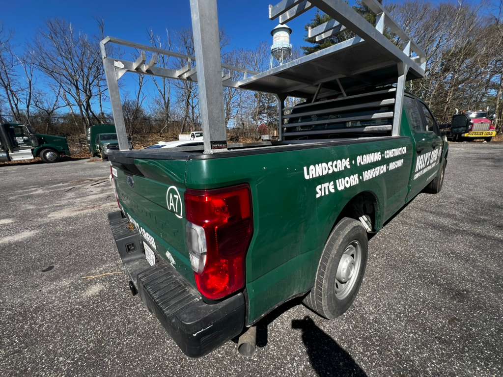 Ford F-250 Super Duty Pickup Truck, 2022 - 4x4, Crew Cab, Heavy-Duty Work Truck - Image 8