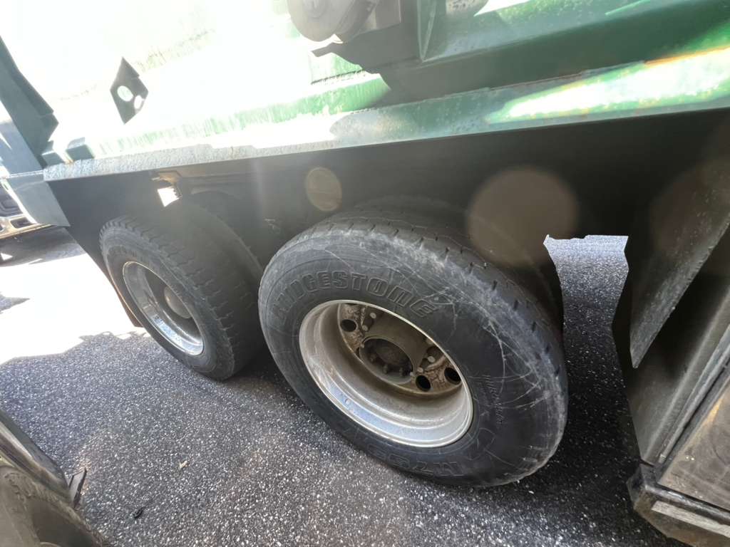 Kenworth T480 Dump Truck, 2023 - Tandem Axle, Heavy-Duty Work Truck - Image 12