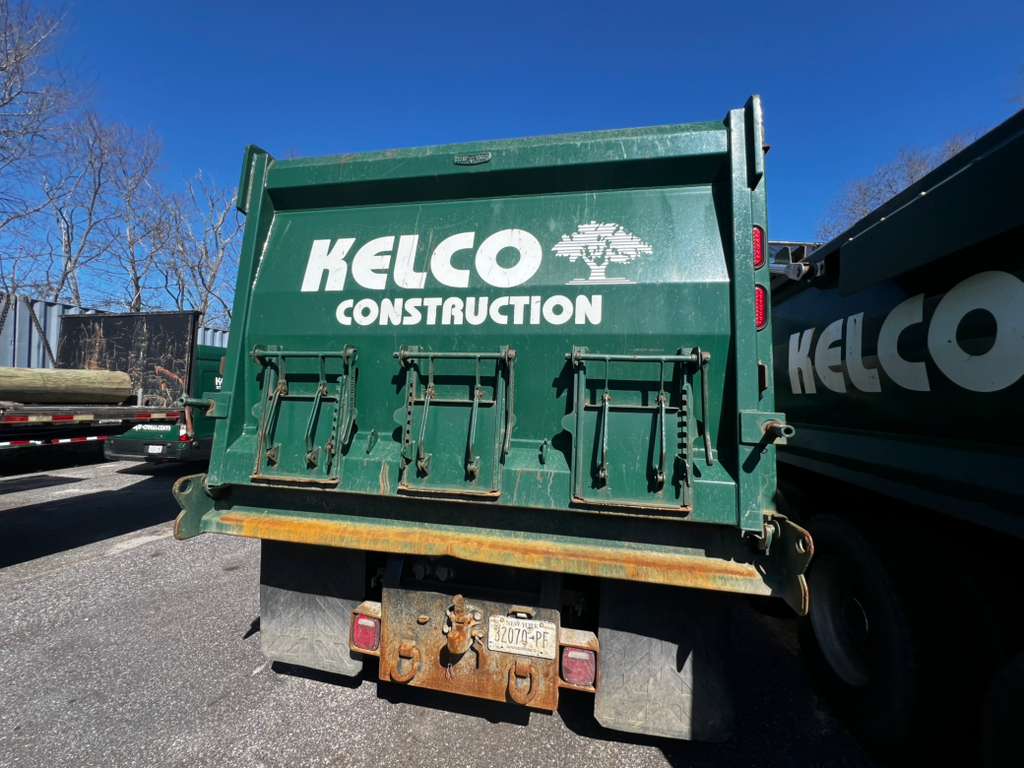 Kenworth T480 Dump Truck, 2023 - Tandem Axle, Heavy-Duty Work Truck - Image 13