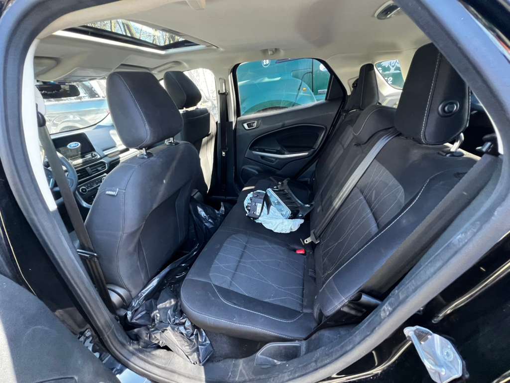 Ford EcoSport SE Hatchback, 2022 – 47,887 Miles, Automatic, AWD Compact SUV - Image 4