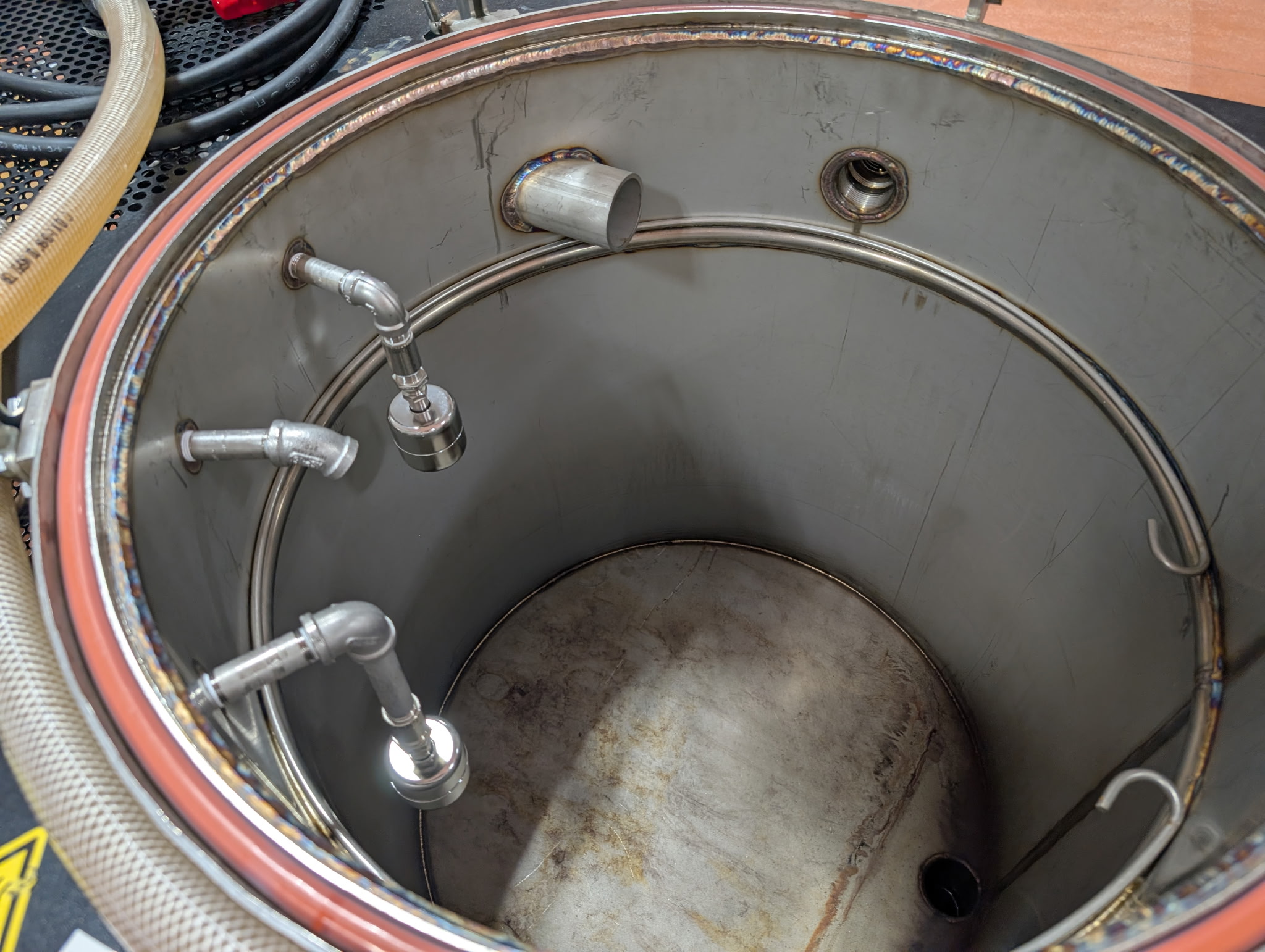 CBG SolvTrue PW-2 Solvent Recycler, 2023 - 30 Gal. Capacity, Pass-Thru Recovery, Stainless Steel Construction, Low Hours - Image 3