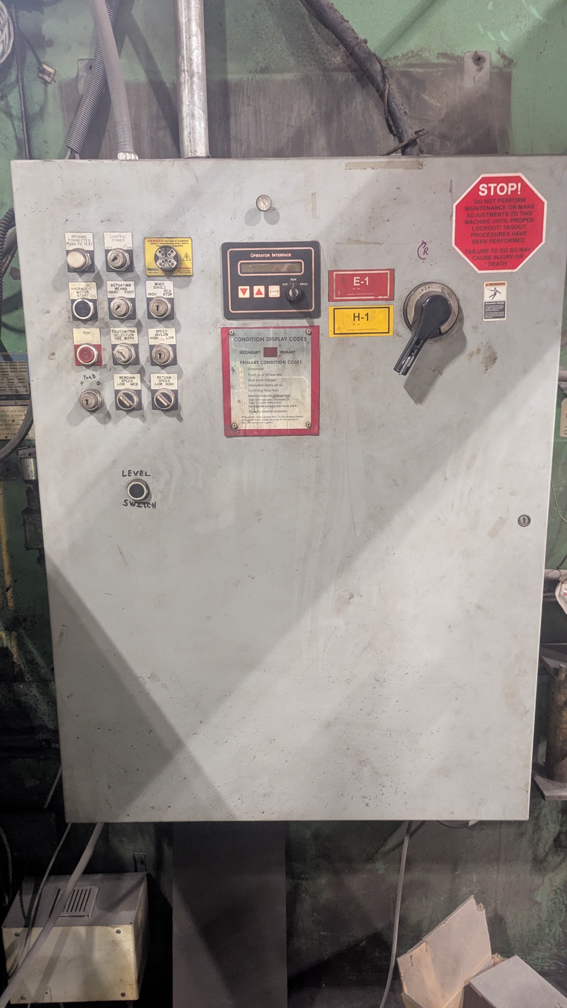 1000 Ton x 16' Cincinnati CNC Press Brake, 1974 - CNC 150 Autogauge Control, 34' Overall Length - Image 7