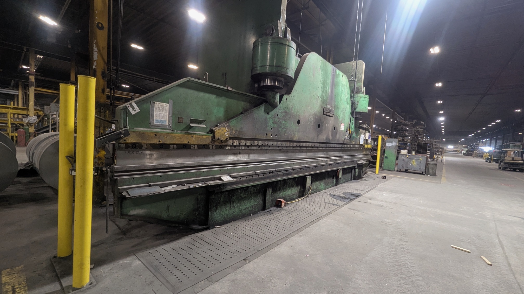 1000 Ton x 16' Cincinnati CNC Press Brake, 1974 - CNC 150 Autogauge Control, 34' Overall Length - Image 9