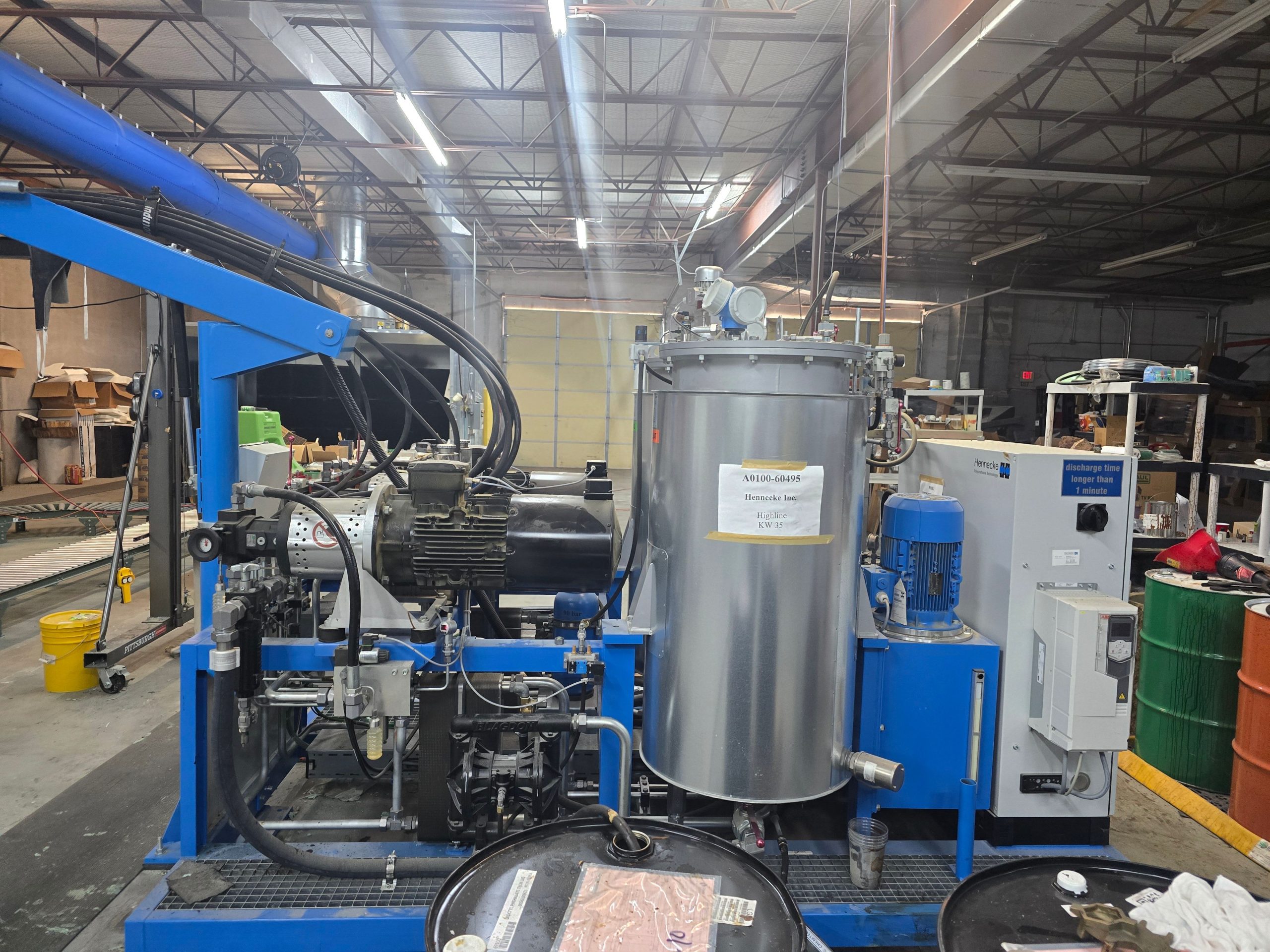 Hennecke HIGHLINE 650 Polyurethane Metering & Mixing System with MT 18-2 Mixhead, 2016 - Image 2