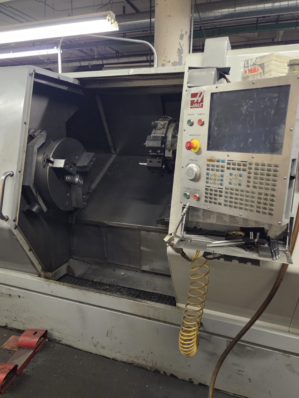 Haas SL‑40BB CNC Lathe, 2009 – 24″ Chuck, 4.5" Bar Cap, Tailstock