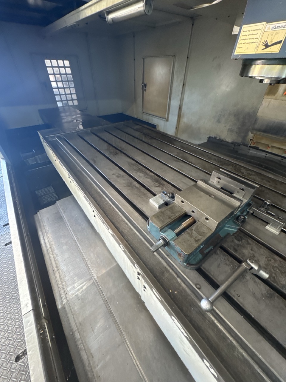 Takumi V32 VMC, 2007 - 4th Axis, CAT50, Box Way, TSC, Chip Conveyor - Image 4