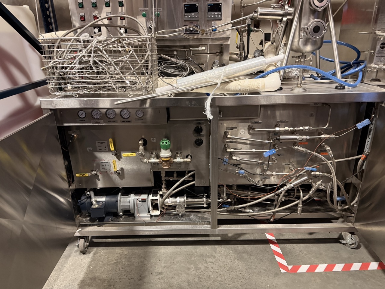 MicroThermics Pilot-Scale UHT / HTST Direct & Indirect Processing System, 2004 - Includes Electric Boiler, Chiller and Water Softener - Image 13