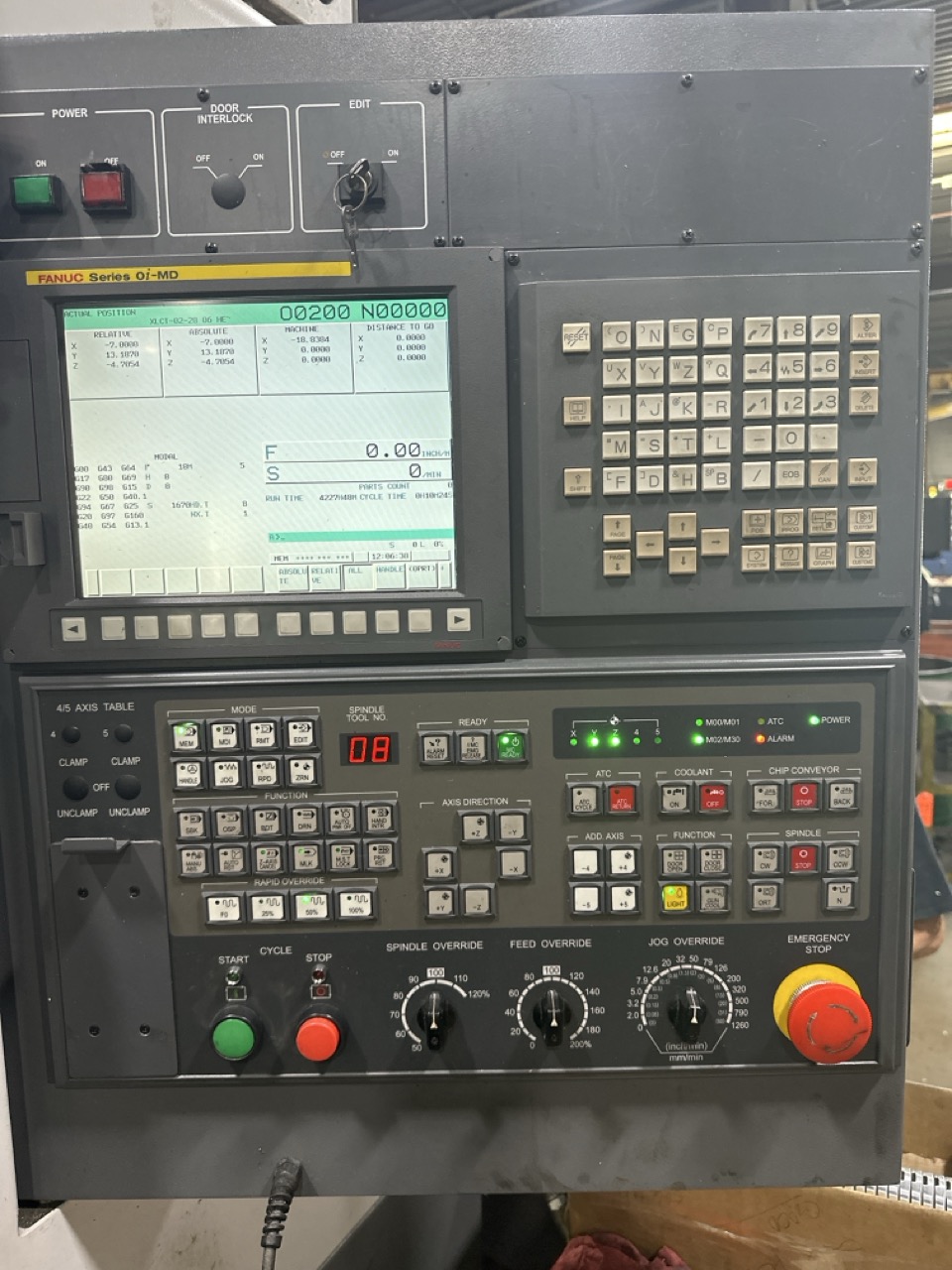 DMC Matrix FM50V VMC, 2012 - Fanuc Oi-MD Control, Chip Conveyor - Image 4